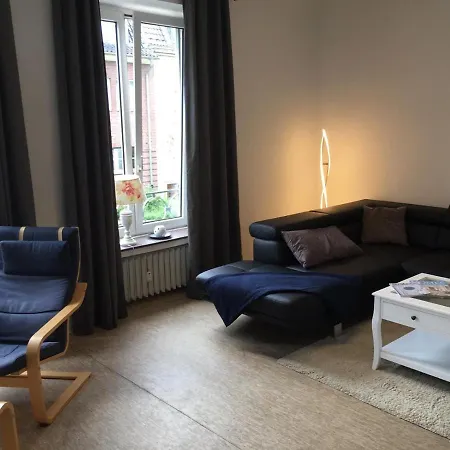 Oberkassel Garden Apartment *